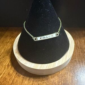 NEW ! Coach Gold and White Women's Bracelet MSRP 88$ 16" 2" Dainty